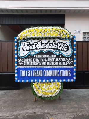 Papan Bunga Duka di Cangkiran